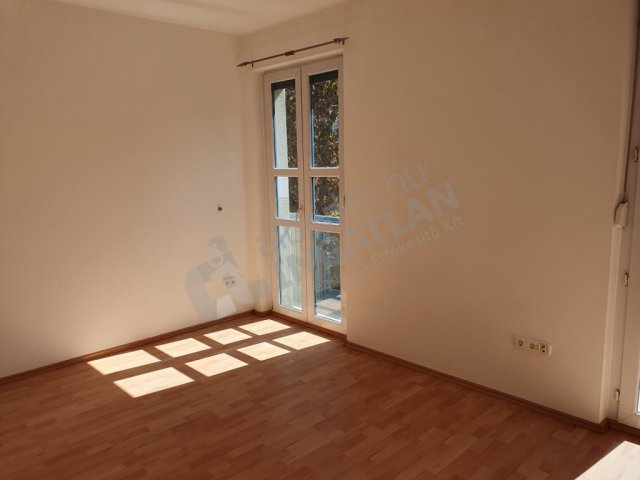 Kiadó téglalakás, albérlet, III. kerületben, Tündérliget utcában