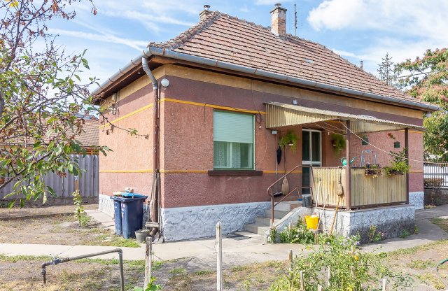 Eladó családi ház, Budapesten, XX. kerületben 69.99 M Ft