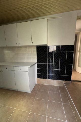 Eladó nyaraló, Komlón 8.5 M Ft, 1 szobás / költözzbe.hu