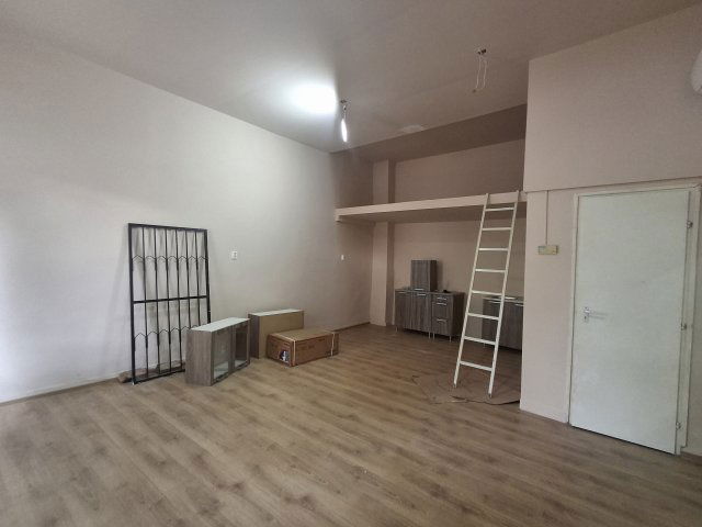 Kiadó téglalakás, albérlet, Esztergomban, Kossuth Lajos utcában