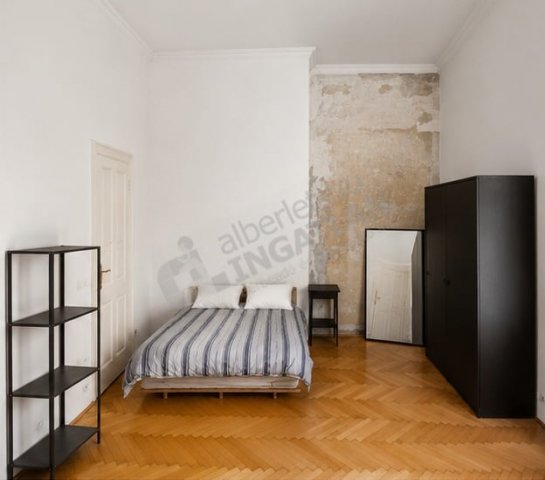 Eladó téglalakás, Budapesten, VII. kerületben, Kertész utcában