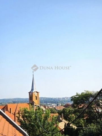 Eladó téglalakás, Pécsett 84.9 M Ft, 3 szobás