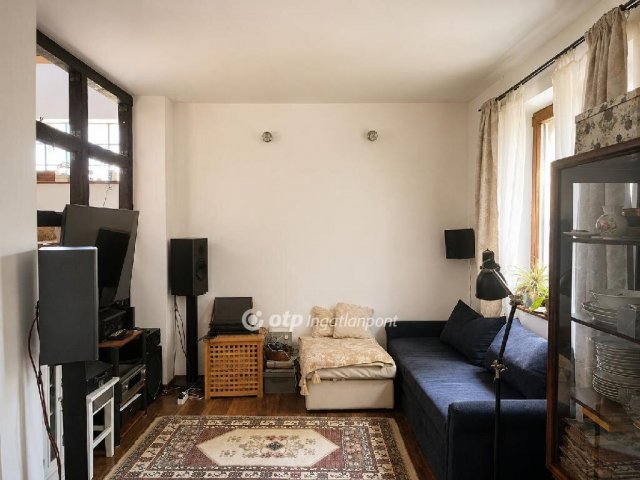 Eladó családi ház, Székesfehérvárott 99.5 M Ft, 4 szobás