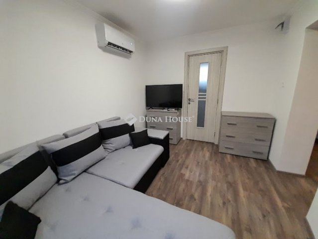 Eladó családi ház, Békéscsabán 15.5 M Ft, 1 szobás