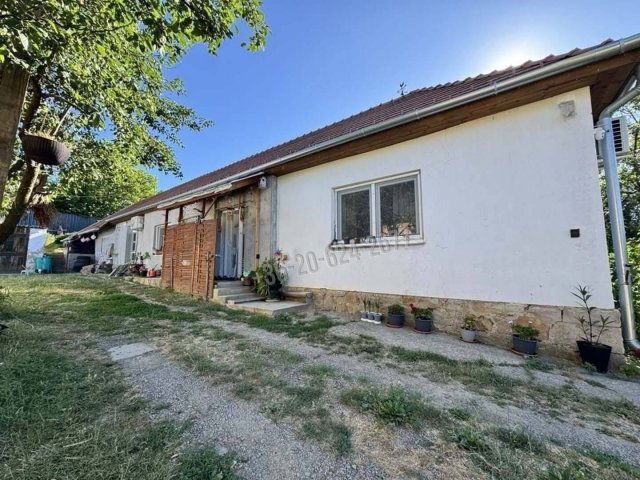 Eladó családi ház, Romhányon 32.99 M Ft, 2 szobás