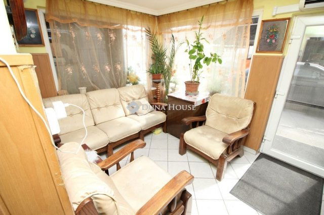 Eladó családi ház, Kecskeméten 27.9 M Ft, 2 szobás