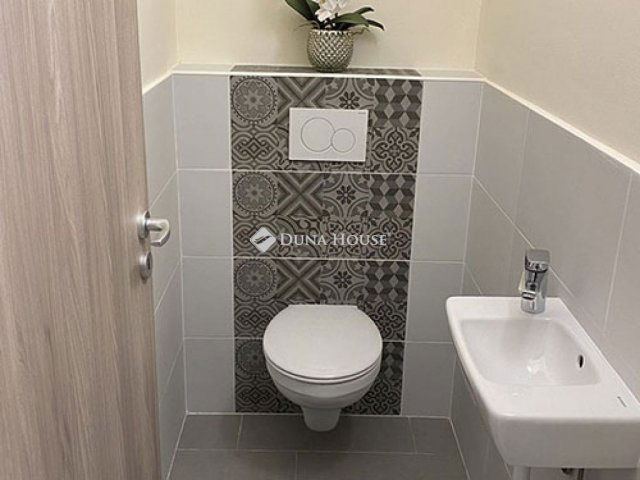 Eladó téglalakás, Budapesten, XIII. kerületben 110.825 M Ft