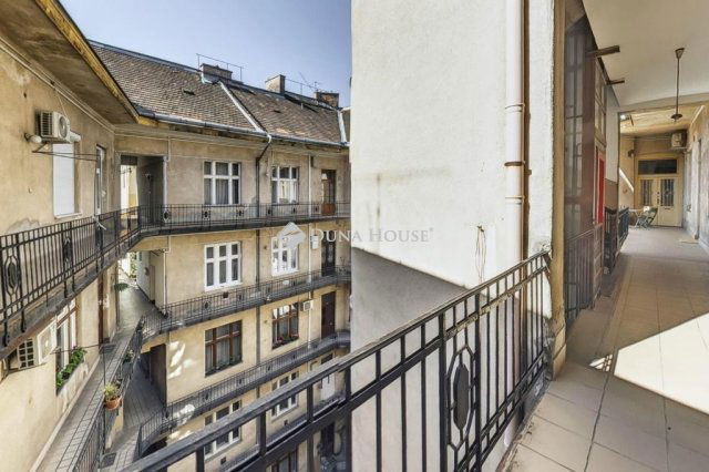 Eladó téglalakás, Budapesten, VIII. kerületben 78.6 M Ft