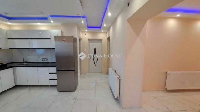 Eladó családi ház, Csongrádon 45 M Ft, 1 szobás