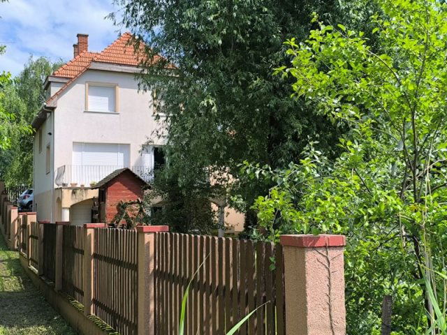Eladó családi ház, Majosházán 149.9 M Ft, 5 szobás