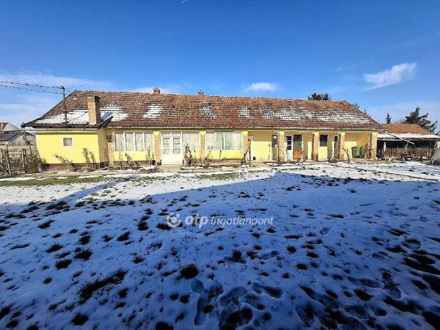 Eladó családi ház, Dobozon 14 M Ft, 2 szobás