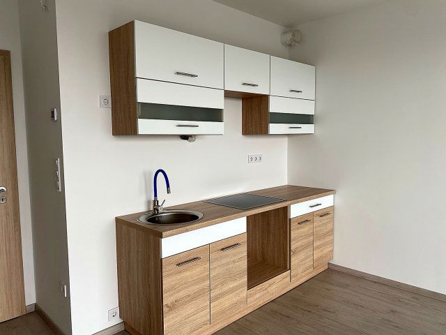 Eladó téglalakás, Budapesten, III. kerületben 78.9 M Ft