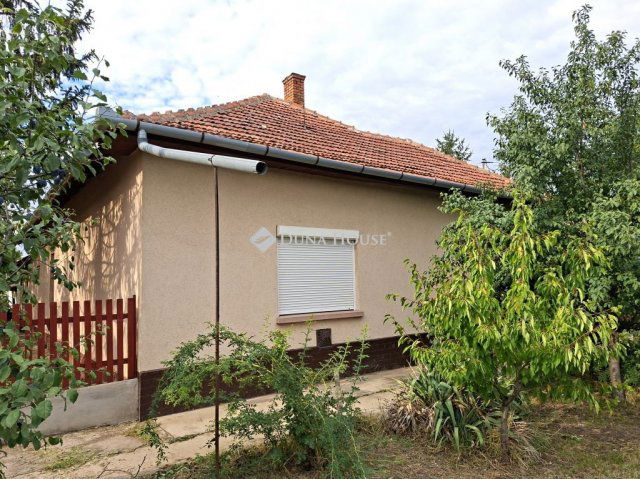 Eladó családi ház, Gádoroson 11.5 M Ft, 2 szobás