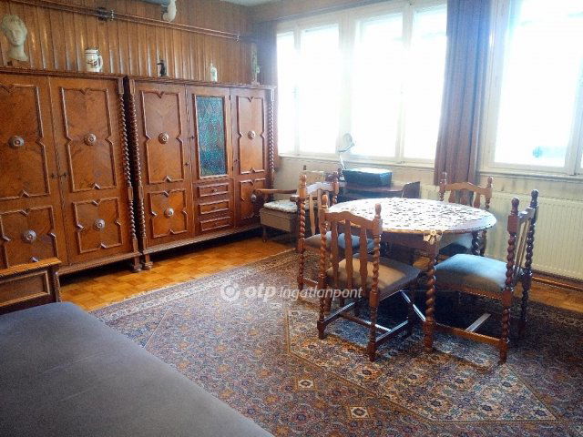 Eladó téglalakás, Budapesten, II. kerületben 130 M Ft, 3 szobás
