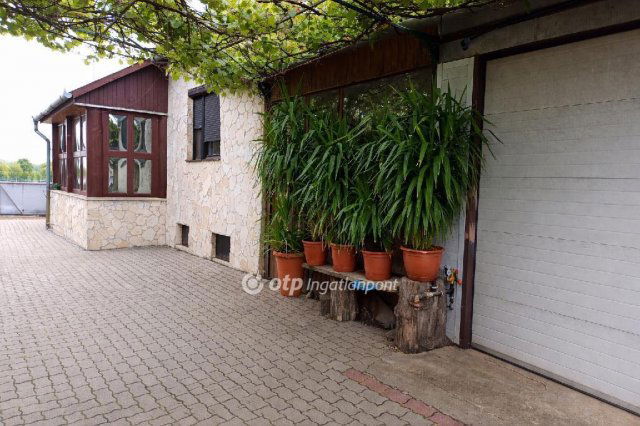 Eladó családi ház, Berettyóújfaluban 159.8 M Ft, 3 szobás