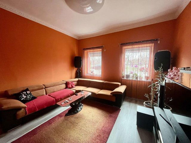 Eladó családi ház, Budapesten, XV. kerületben 124.9 M Ft