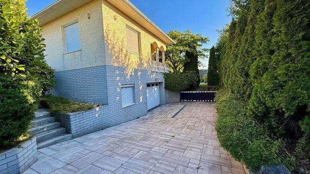 Eladó családi ház, Budapesten, XVII. kerületben 239 M Ft