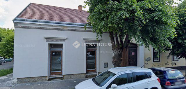 Eladó téglalakás, Keszthelyen, Kossuth Lajos utcában 51.9 M Ft