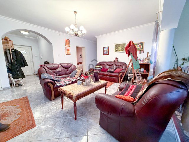 Eladó családi ház, Debrecenben 119.999 M Ft, 4 szobás