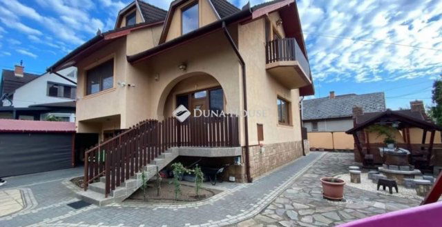 Eladó sorház, Debrecenben 114.9 M Ft, 4 szobás