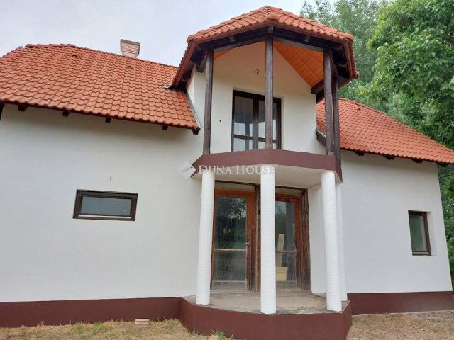 Eladó családi ház, Dávodon 22.151 M Ft, 4 szobás