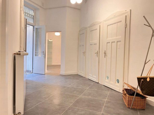 Kiadó téglalakás, albérlet, VI. kerületben, Ó utcában