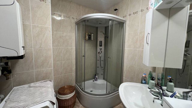 Eladó téglalakás, Baján 34 M Ft, 2+1 szobás