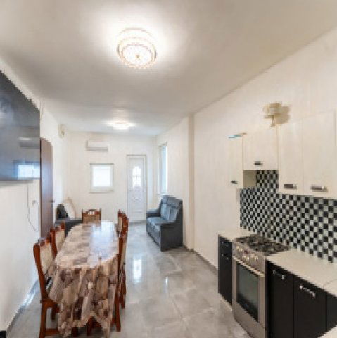 Eladó családi ház, Mogyoródon 65 M Ft, 3 szobás