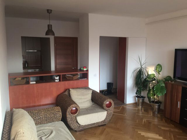 Kiadó téglalakás, albérlet, XI. kerületben, Szirtes úton