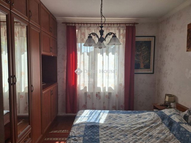 Eladó családi ház, Kecskeméten 98 M Ft, 3 szobás