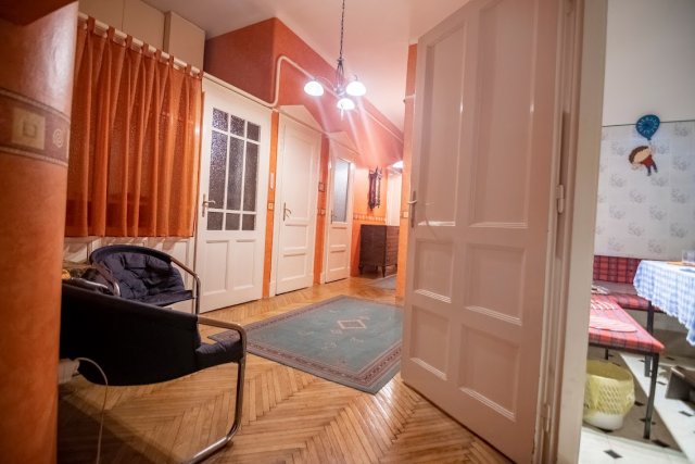 Eladó téglalakás, Budapesten, V. kerületben 170 M Ft, 3+1 szobás