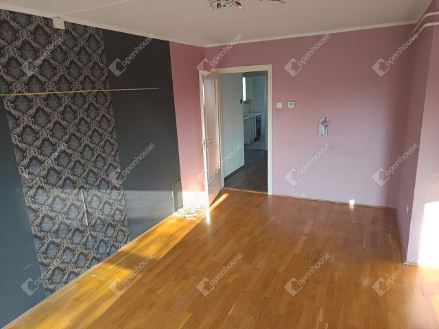 Eladó téglalakás, Siófokon 57.5 M Ft, 3 szobás