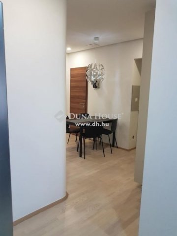 Eladó téglalakás, Budapesten, VIII. kerületben 85 M Ft, 3 szobás