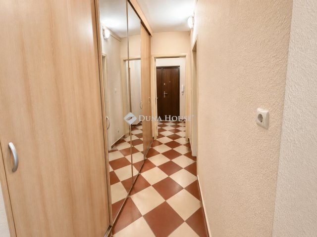 Eladó téglalakás, Budapesten, XX. kerületben 76.9 M Ft, 4 szobás