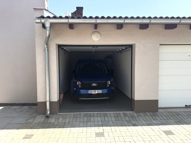 Eladó garázs, Szegeden, Pozsonyi Ignác utcában 16.9 M Ft