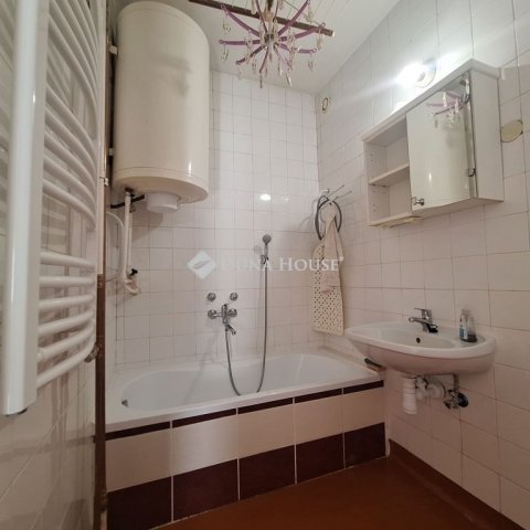 Eladó téglalakás, Körmenden 32.9 M Ft, 2 szobás