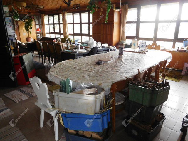 Eladó családi ház, Somlószőlősön 149.9 M Ft, 6 szobás