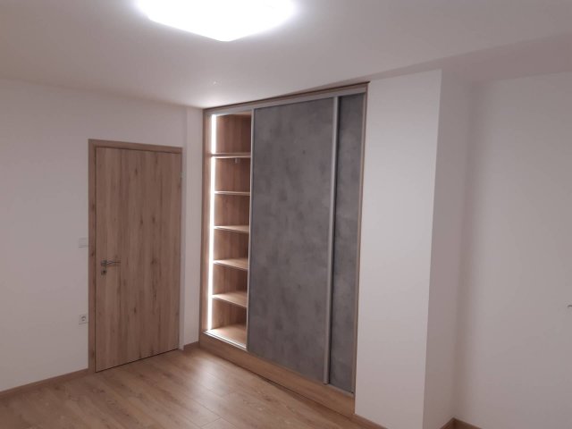 Eladó téglalakás, Szolnokon 51.9 M Ft, 3 szobás