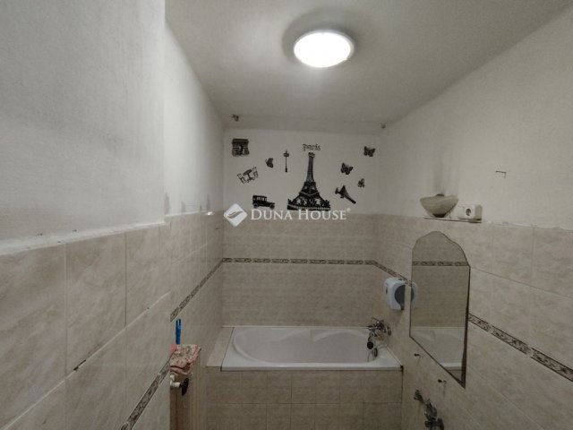 Eladó téglalakás, Tatabányán, Dr. Vitális István utcában