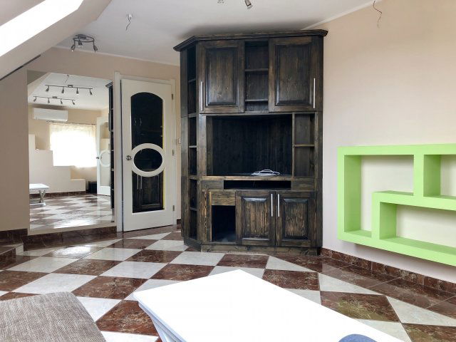 Eladó családi ház, Ácson 84 M Ft, 2 szobás