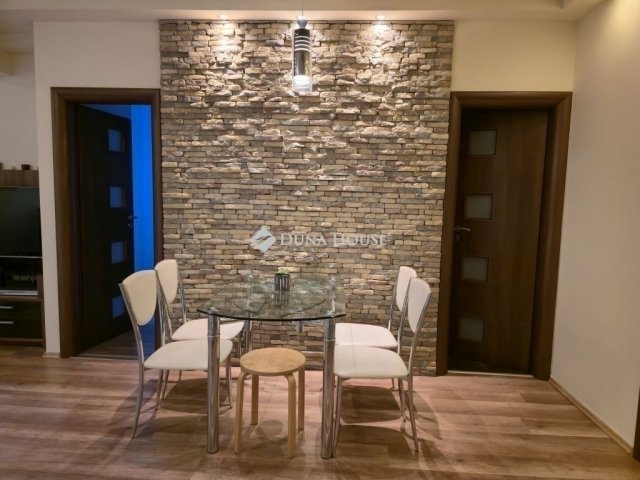 Eladó téglalakás, Budapesten, VII. kerületben 102.9 M Ft