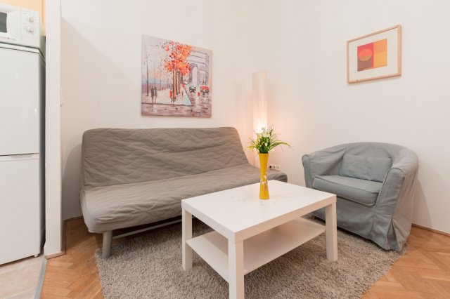 Kiadó téglalakás, albérlet, VII. kerületben, Rákóczi úton