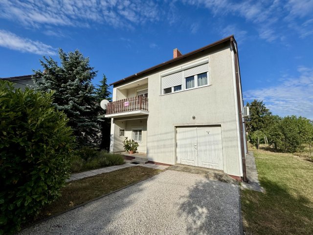 Eladó családi ház, Gyenesdiáson 89.9 M Ft, 4 szobás