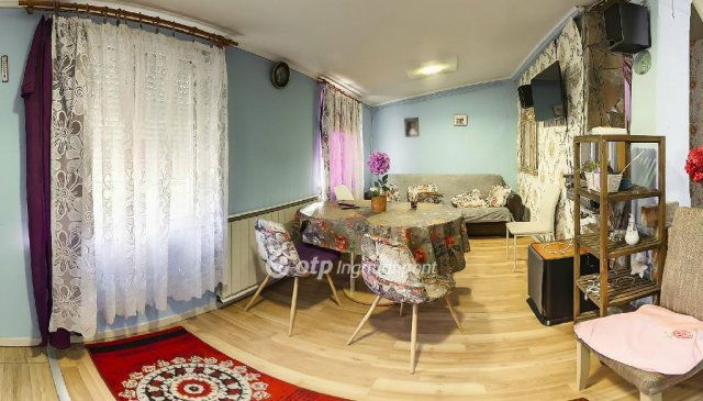 Eladó családi ház, Verpeléten 17 M Ft, 3 szobás