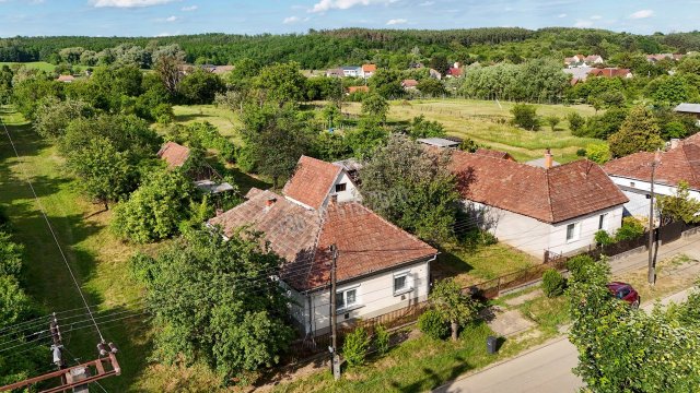 Eladó családi ház, Tolmácson 29.99 M Ft, 2 szobás