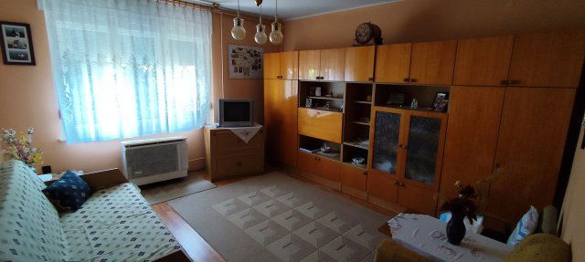 Eladó családi ház, Zalaszentgróton 53.5 M Ft, 5 szobás