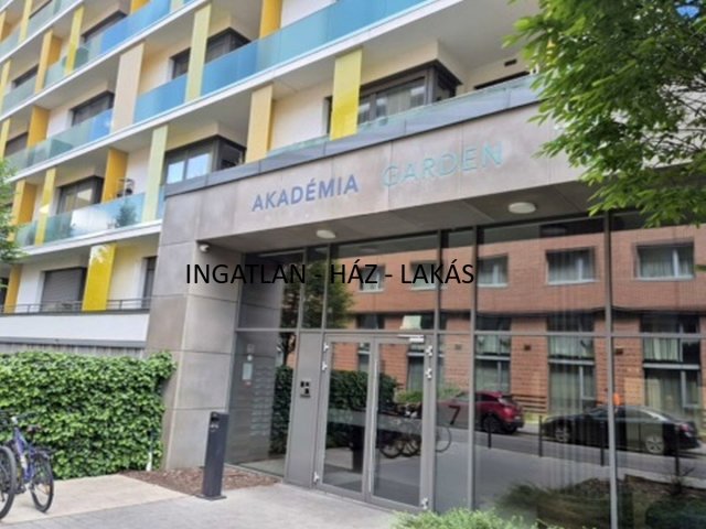 Eladó téglalakás, IX. kerületben, Pápay István utcában