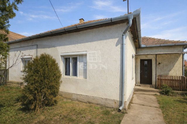 Eladó családi ház, Érden 65 M Ft, 4 szobás