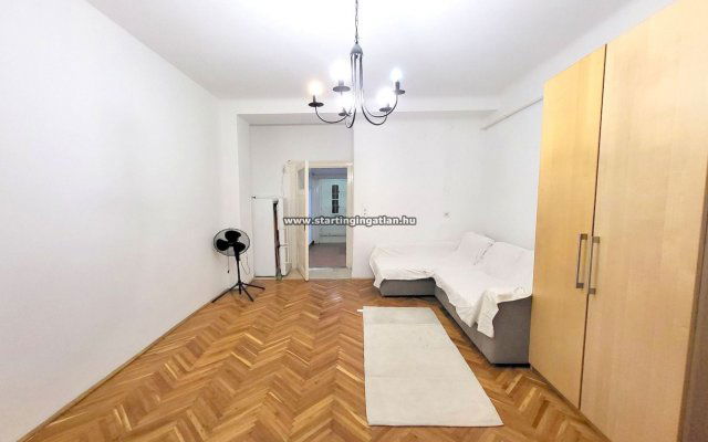 Eladó téglalakás, Budapesten, XIV. kerületben, Limanova téren