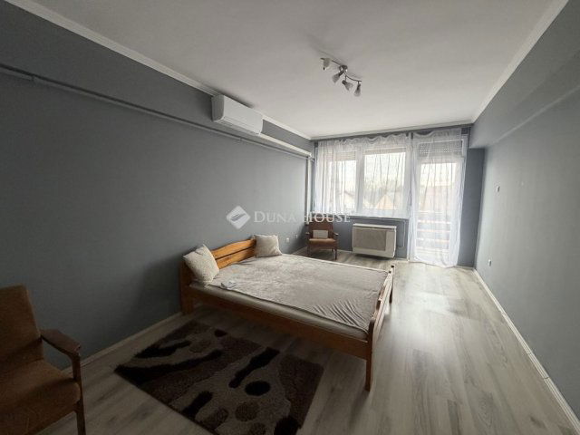 Eladó téglalakás, Lentiben 29.2 M Ft, 2 szobás